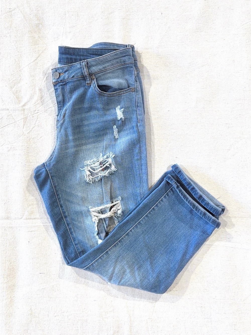 Women’s Boyfriend Distressed Jeans in Blue (P2)